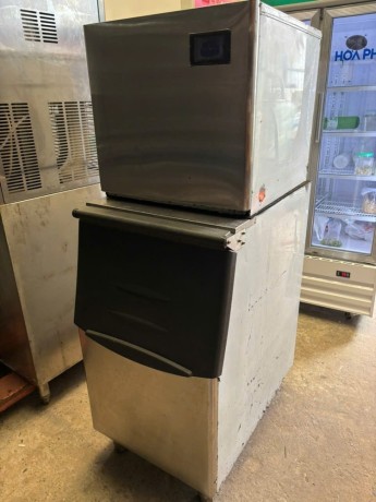 Máy Làm Đá Viên Trà Sữa Mixue 200kg